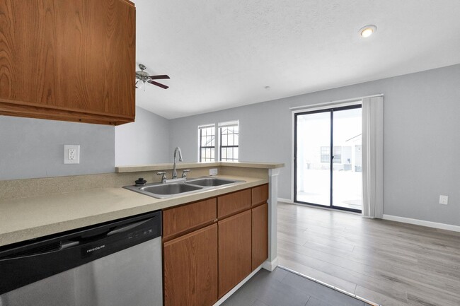 Building Photo - Stylish 2-Bedroom Condo with Vaulted Ceili...