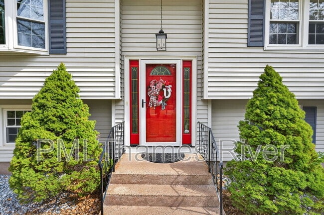 Building Photo - 74 Hurlburt St