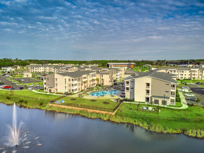 Building Photo - The Lofts At Wildlight