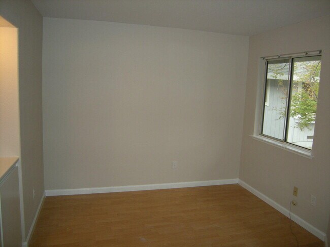 Building Photo - Charming 3-bedroom, 2-bathroom home!