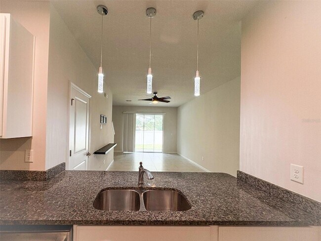 Building Photo - 2144 Laceflower Dr