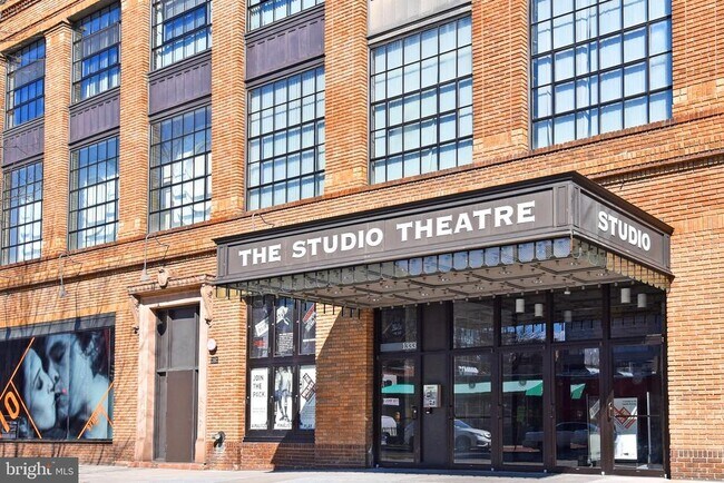 Building Photo - 1 Scott Cir NW