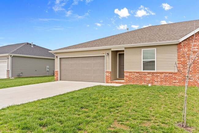 Building Photo - 1212 Choctaw Rd