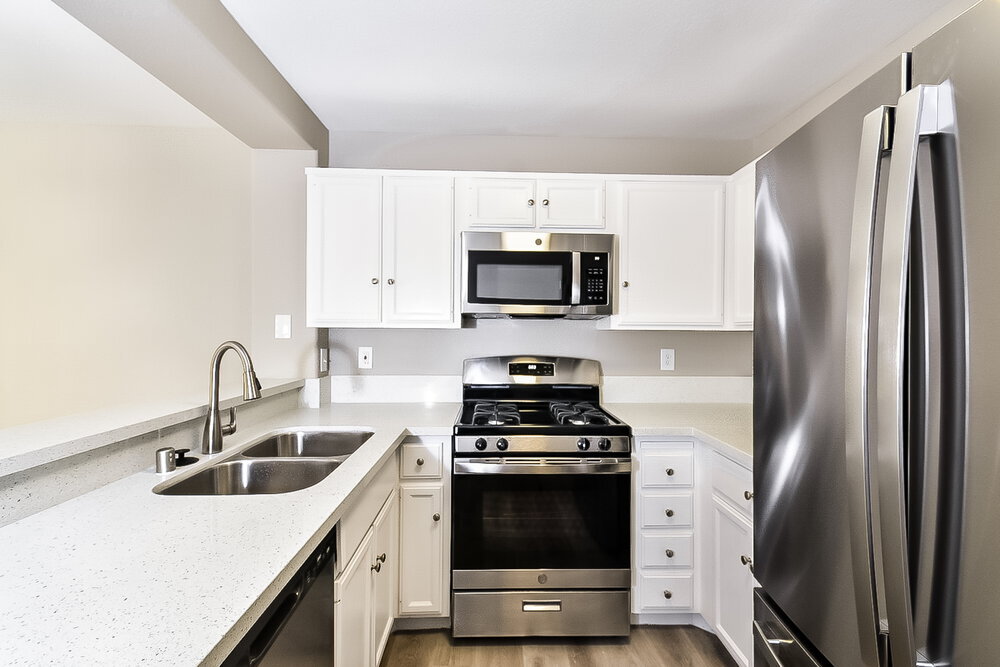 Building Photo - 3451 White Mission Dr