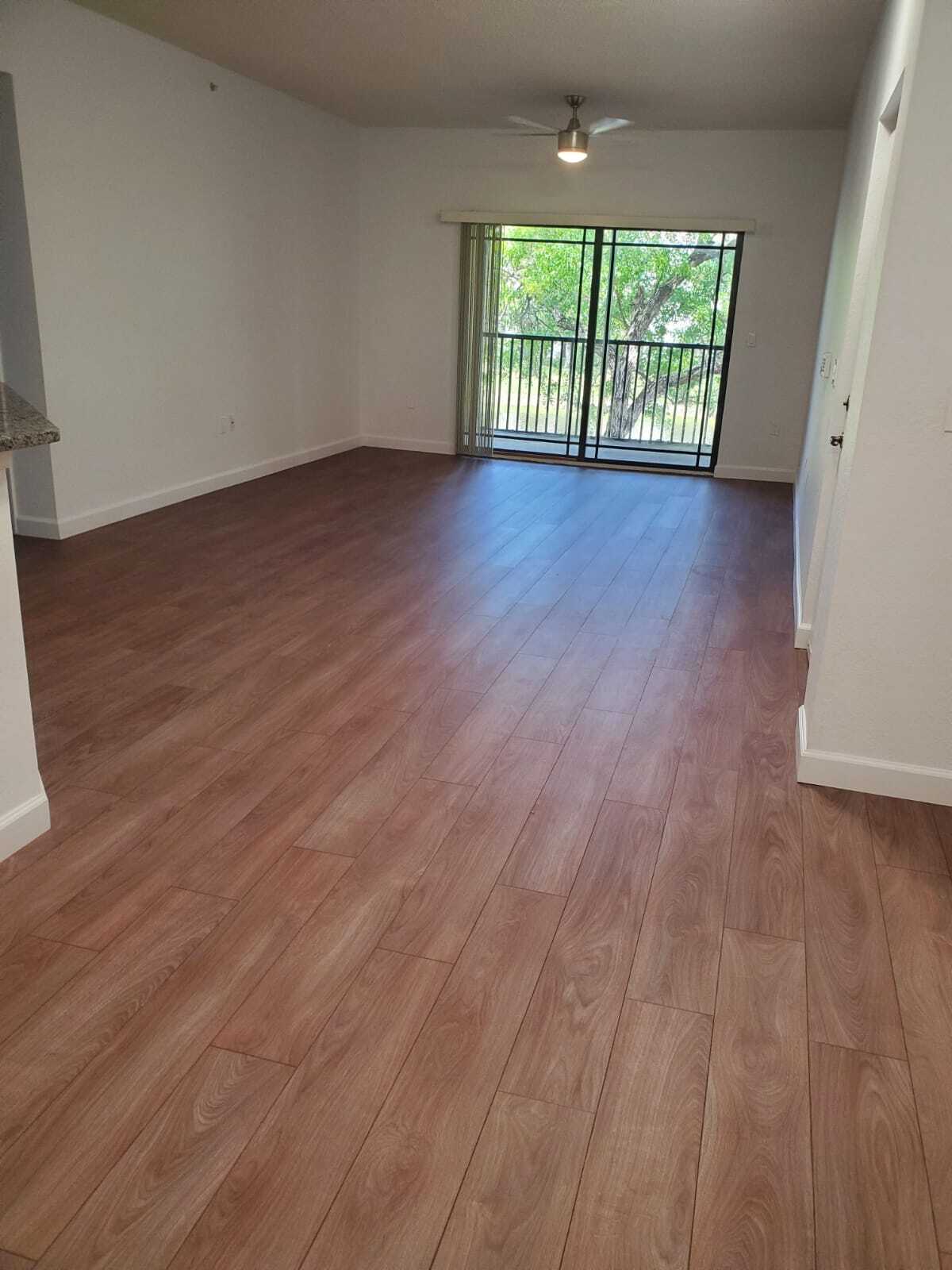 living room - 2726 Anzio Ct