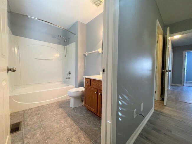Building Photo - 1251 Hall Ln