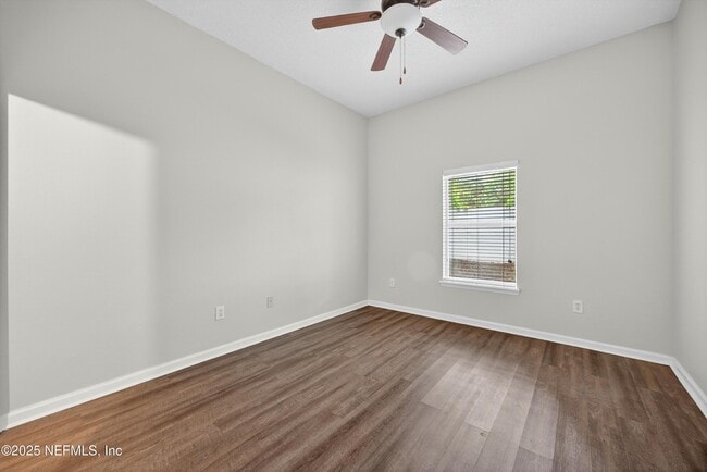 Building Photo - 7047 Deer Lodge Cir