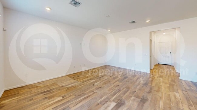Building Photo - 7110 W Ferntree Ln