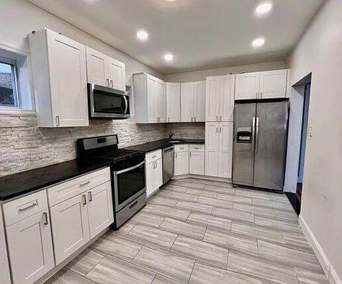 Building Photo - 2 bedroom in BRONX NY 10463