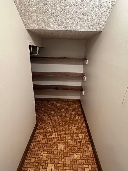 Building Photo - 1230 Stonewall Jackson Dr