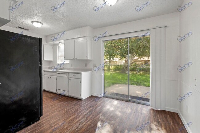 Building Photo - 3022 Kyle Rd