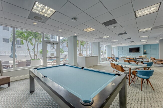 Building Photo - 209 N Fort Lauderdale Beach Blvd