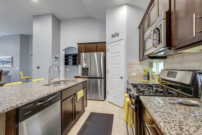 Building Photo - 16508 Pallazo Dr