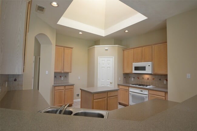 Building Photo - 6011 Stevens Creek Ct