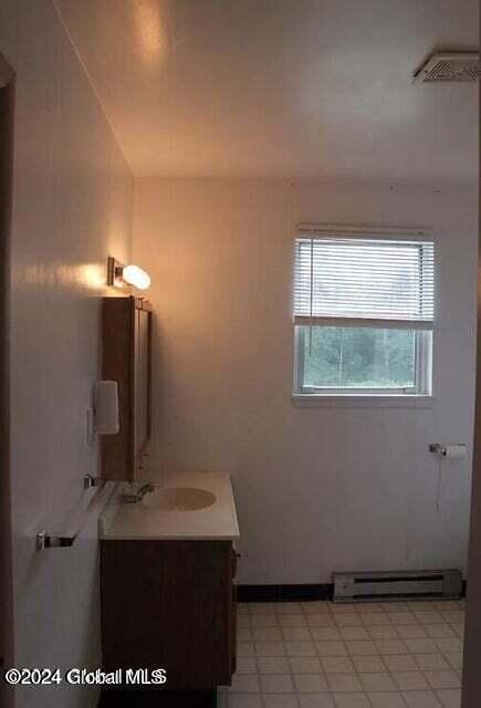 Building Photo - 24 Vosburgh Rd