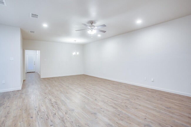 Building Photo - 2537 134th St