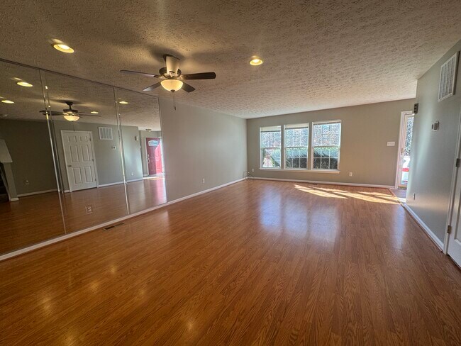 Building Photo - 103 Broadneck Crossing Rd