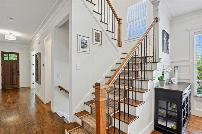 Building Photo - 306 Peachtree Ave NE