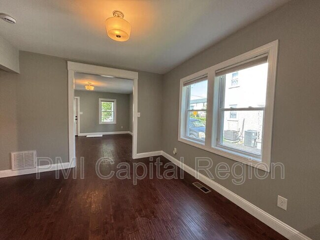 Building Photo - 3903 Hampden St
