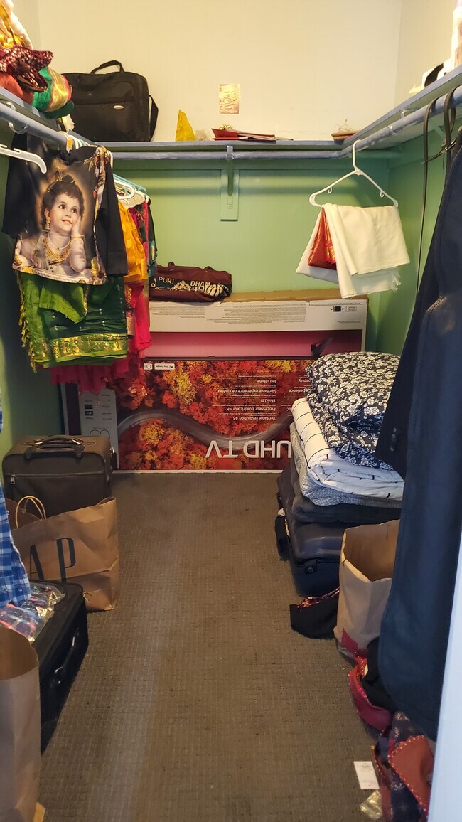 Building Photo - 4182 Bayberry Ct