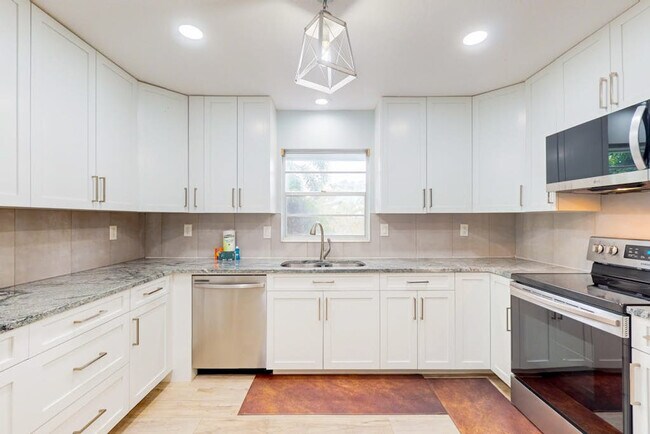 Building Photo - 255 48th St W