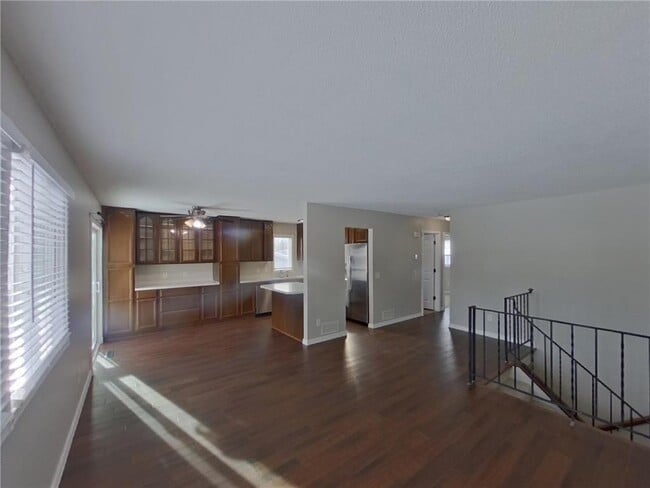 Building Photo - 1442 Laurel Ave