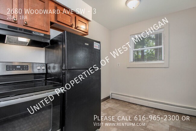 Building Photo - Available Now | 2 Bedroom 1 Bath Apartment...