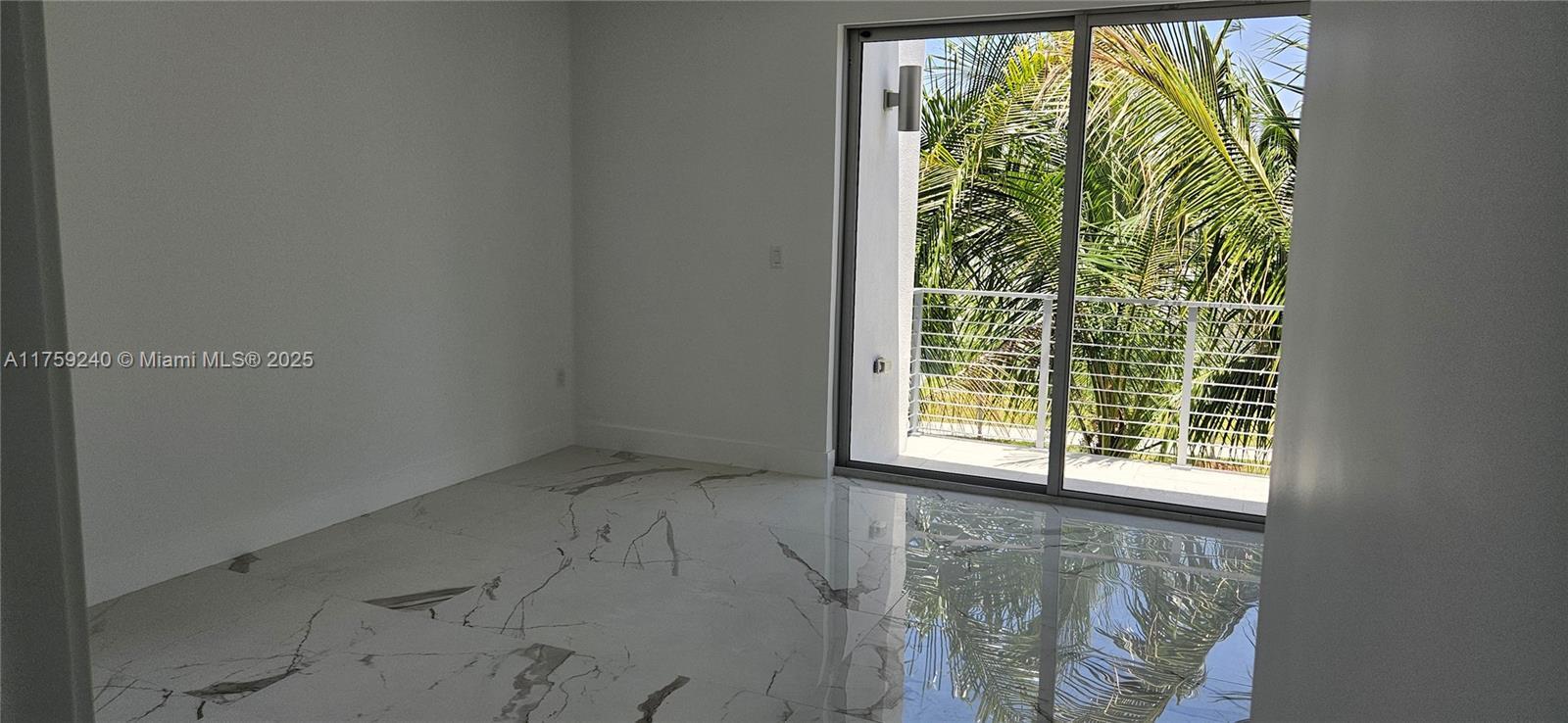 Building Photo - 16644 Botaniko Dr N