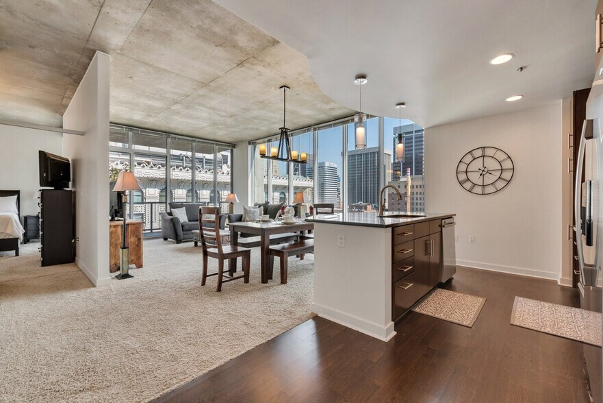 Building Photo - 1431 Curtis Street