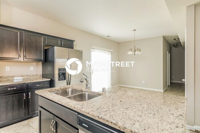 Building Photo - 4 Bedroom Pet-Friendly Home in Mount Washi...