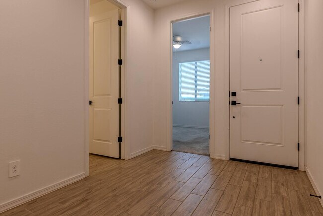 Building Photo - 11248 E Unger Ave