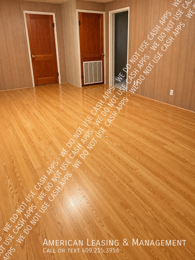 Building Photo - 7121 TX-94