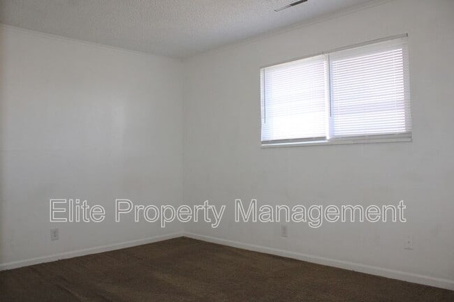 Building Photo - 163 W Cokedale Dr