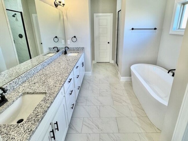 Building Photo - Unique 7 Modern Brand New 5BR home in Stonebriar available for Rental!!