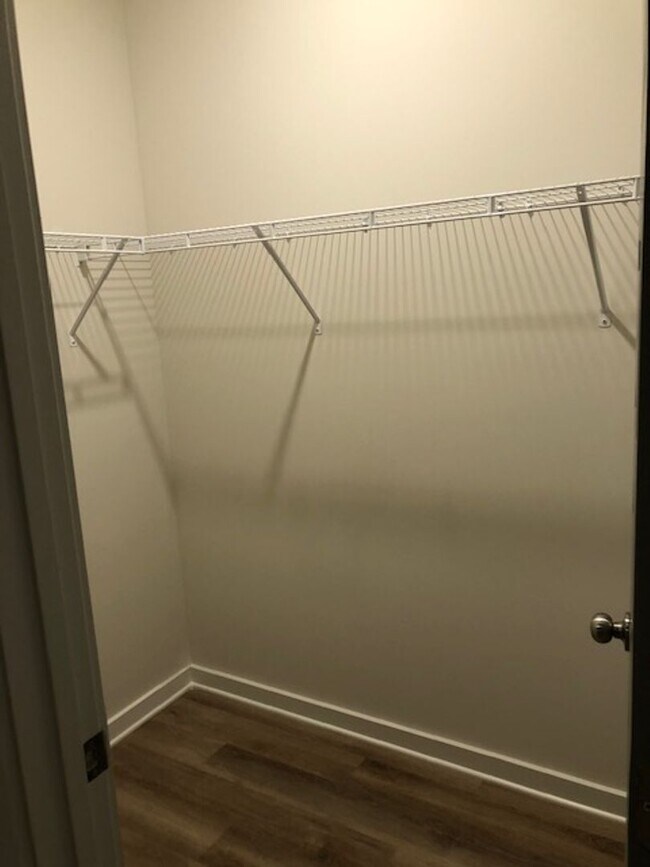 Building Photo - Beautiful Townhome in Athens!