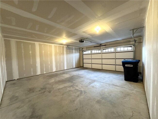 Building Photo - 575 Championship Dr