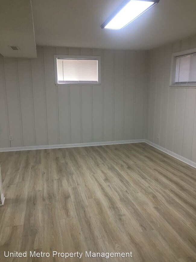 Building Photo - 3 br, 2.5 bath House - 557 Shalimar Drive