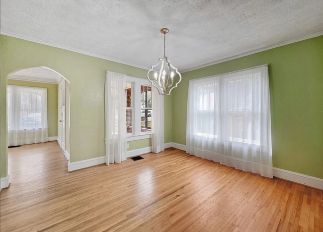 Building Photo - 1391 Jefferson Ave