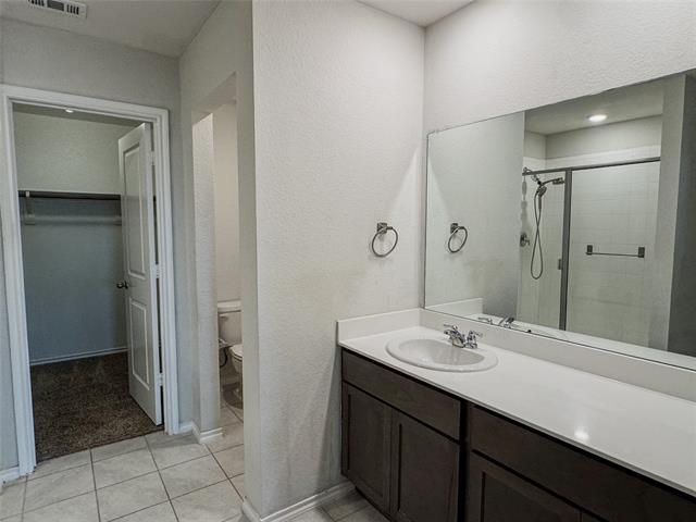Building Photo - 801 Meadow Creek Ln