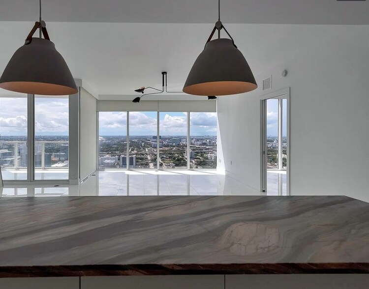 Building Photo - 1040 Biscayne Blvd