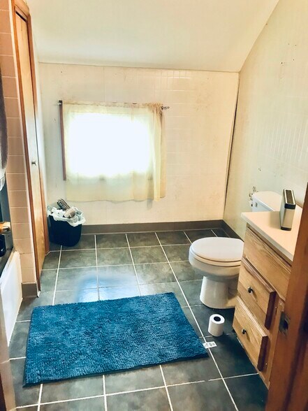 Building Photo - 2659 W Armitage Ave