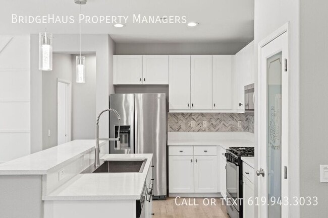 Building Photo - 1709 Signature Pl