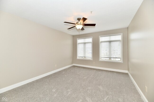 Building Photo - 8555 One W Dr