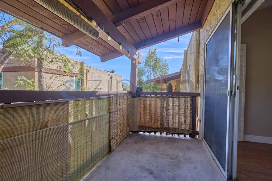 Building Photo - 1010 W MacArthur Blvd