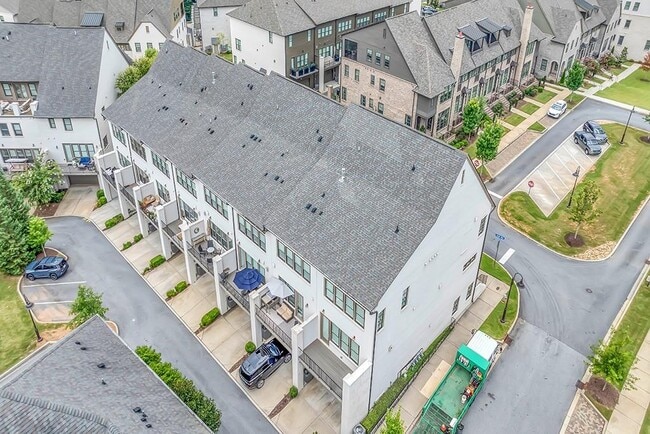 Building Photo - 6807 Encore Blvd
