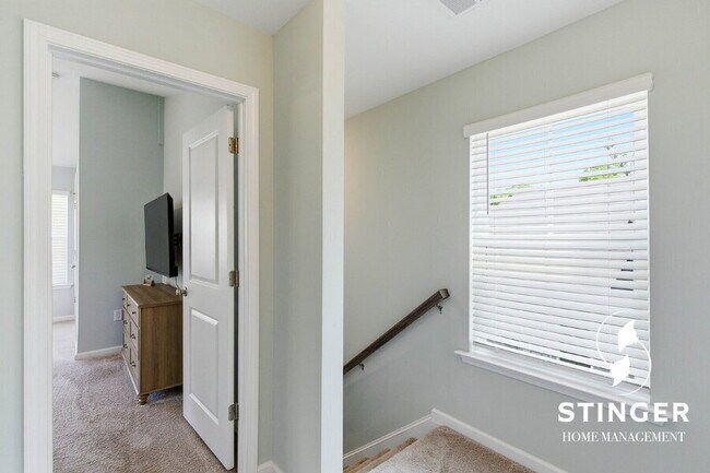 Building Photo - 9 Camp Saxton Way