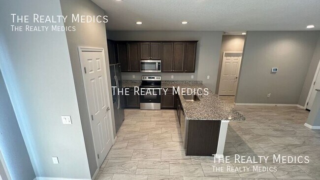 Building Photo - 1750 Loquat Ct NW