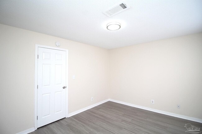 Building Photo - 10151 Guidy Ln