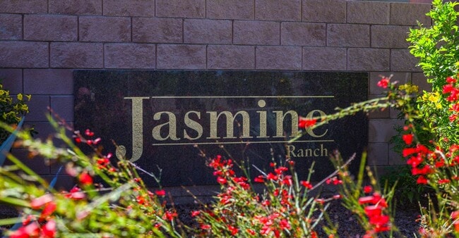 Building Photo - 3 Bedroom North Las Vegas Condo Convenient...