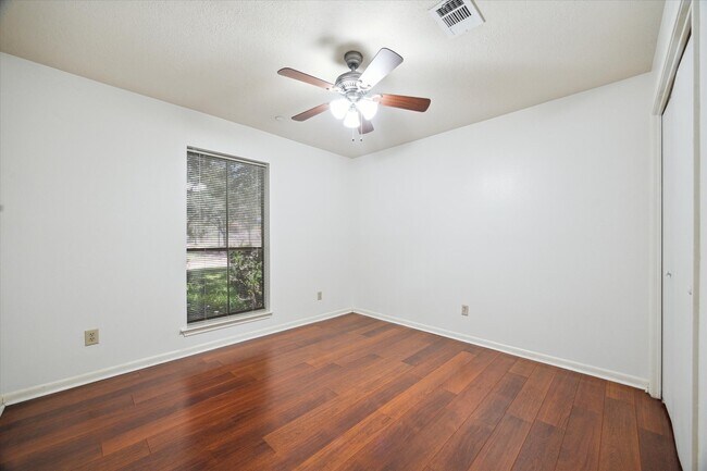 Building Photo - 1020 Sugardale Ct